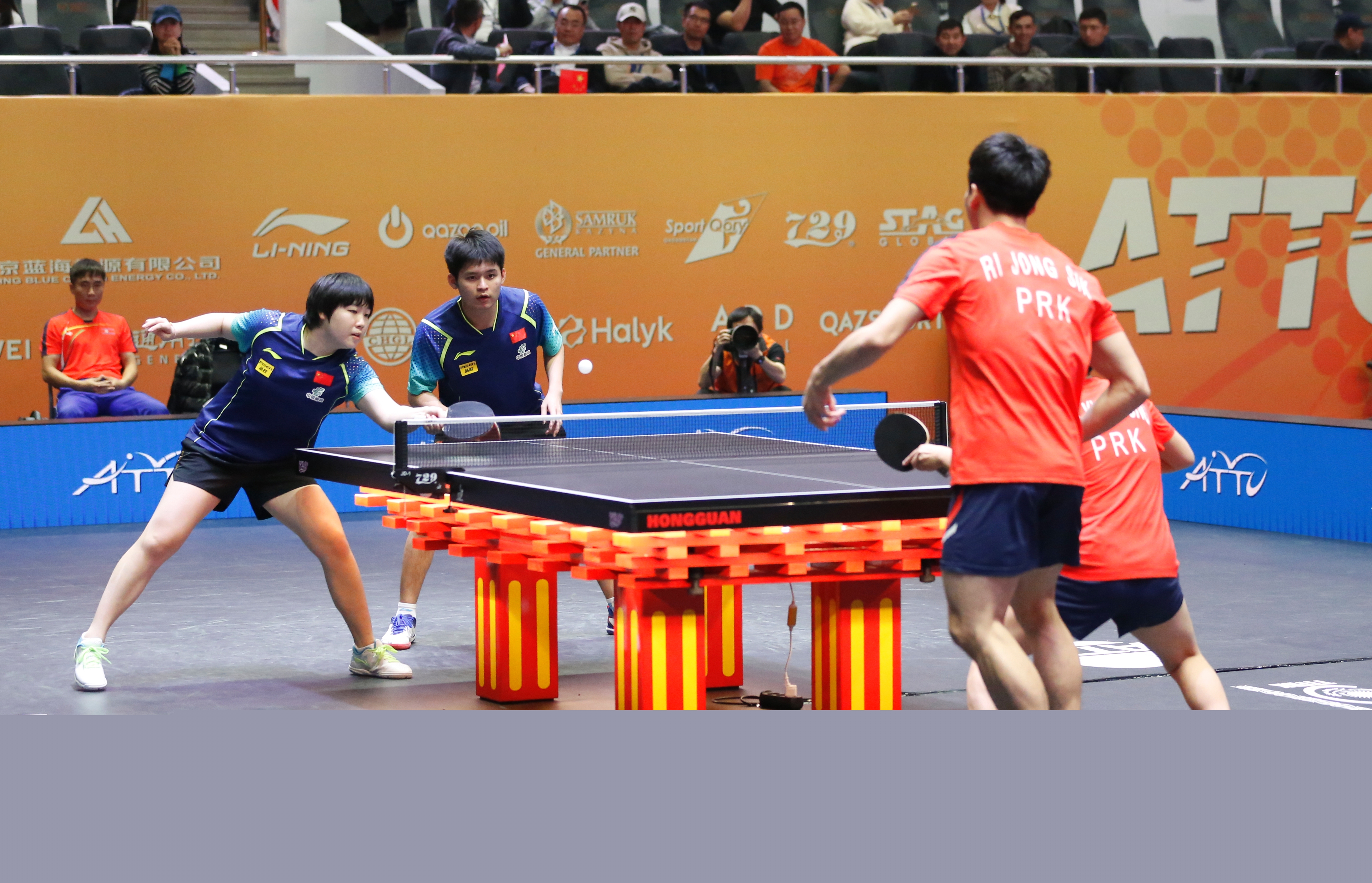 出场215次，德容跻身巴萨队史荷兰球员出场数前五