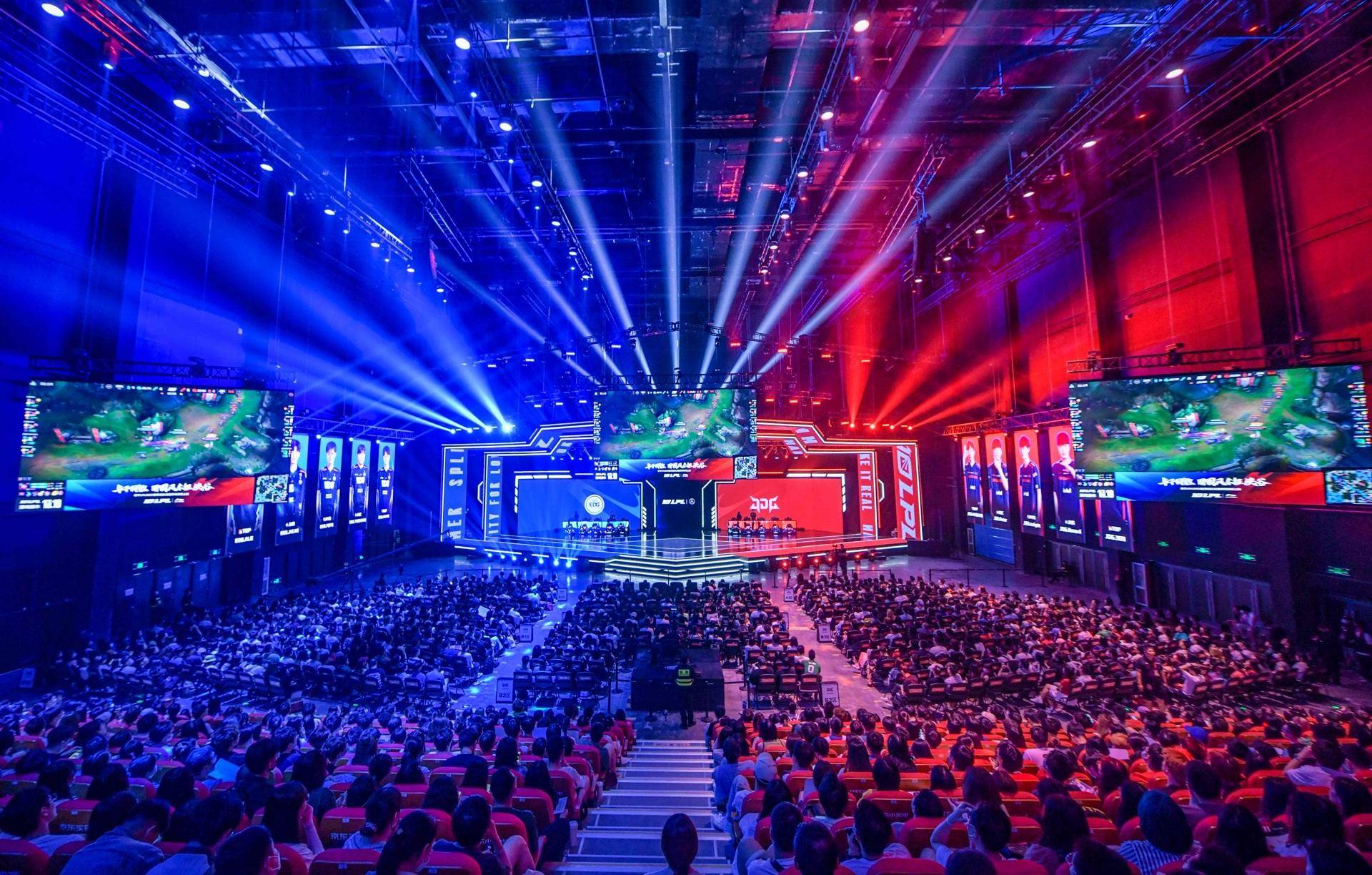 反击保护的 反击保护的